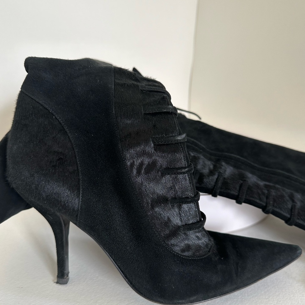 Elegant combined leather and suede Sergio Rossi high heels boots. - Picture 6 of 7